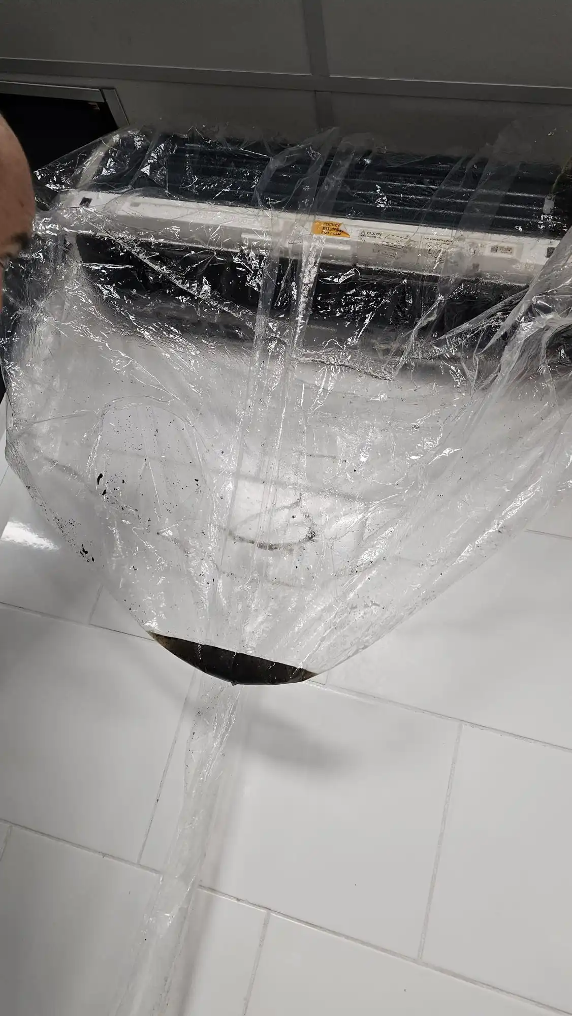 StayCool Airco monteur aan het werk
